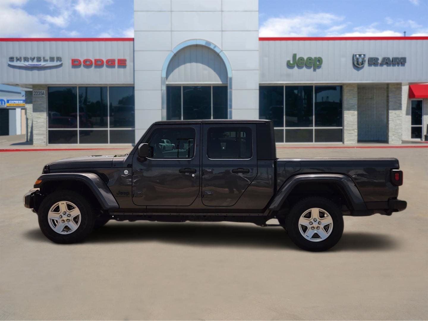 2020 Jeep Gladiator — rear three-quarter view