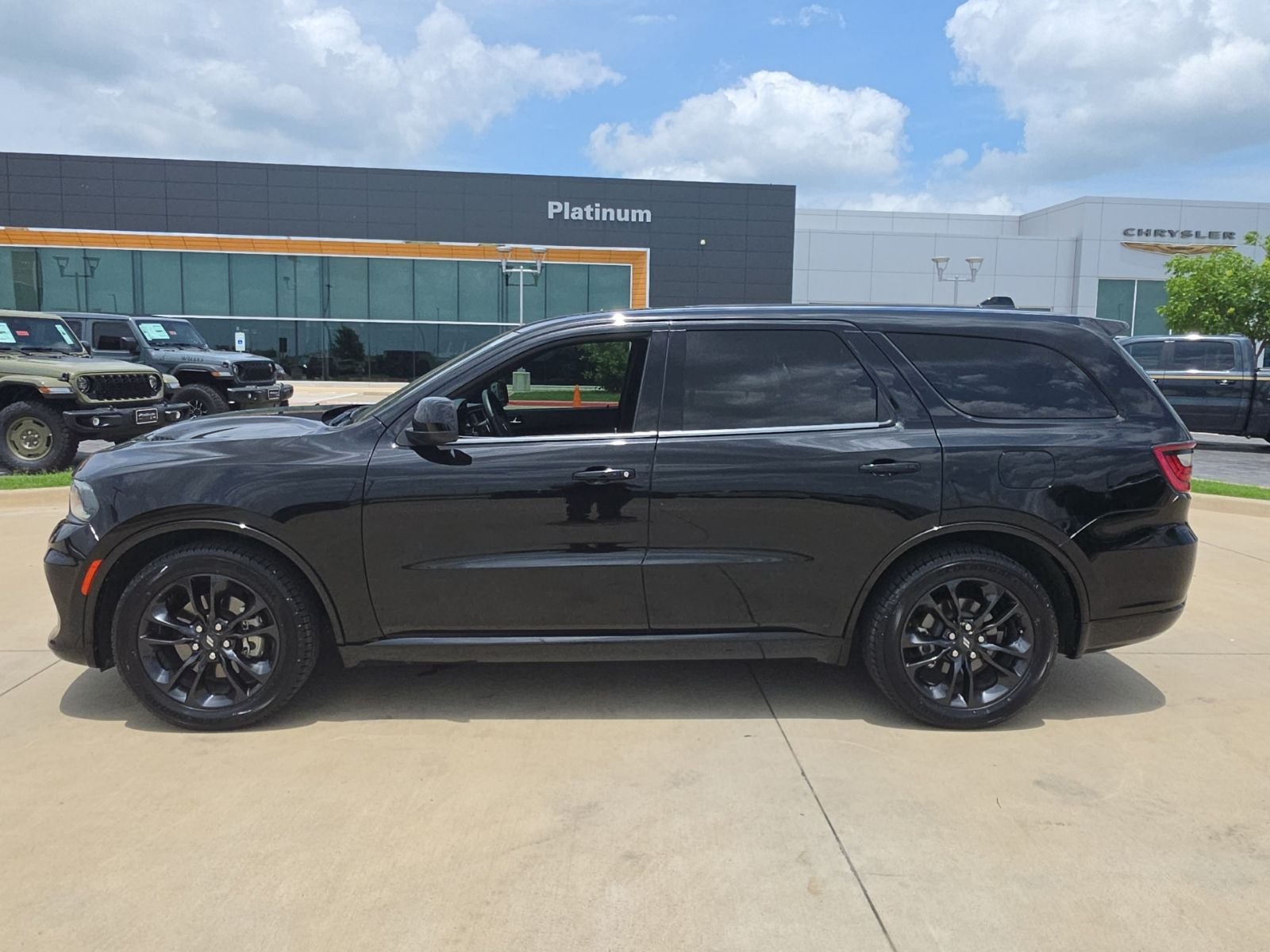 2022 Dodge Durango — side profile view