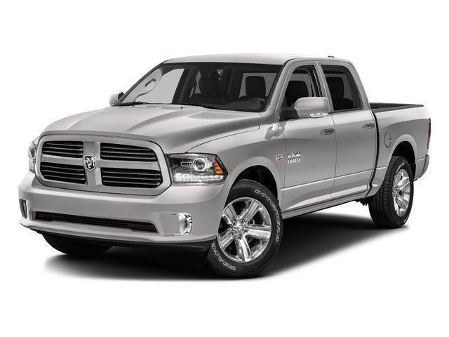2016 RAM Ram 1500 Lone Star in Bright Silver Clearcoat Metallic — front three-quarter view