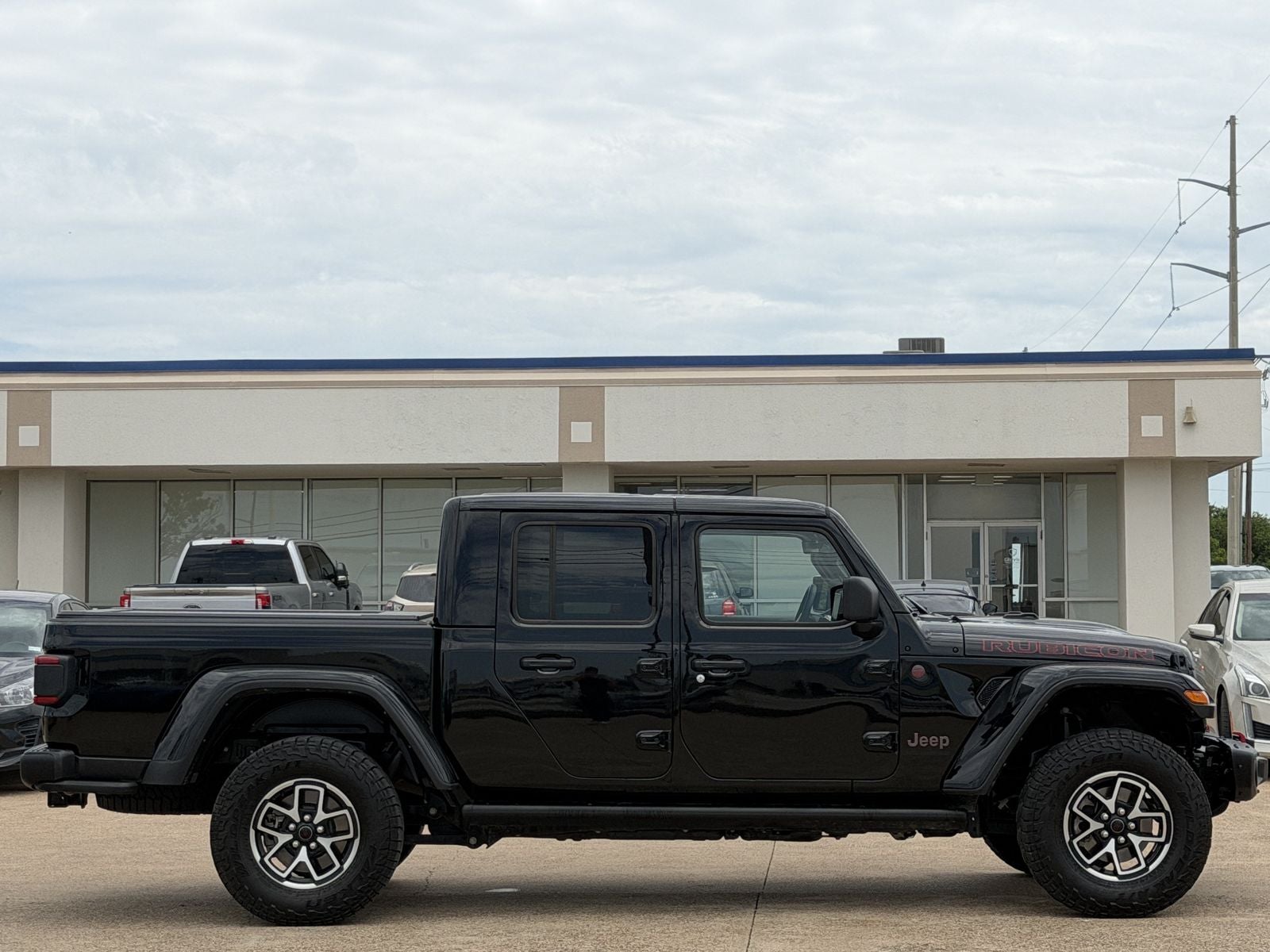 2024 Jeep Gladiator — rear three-quarter view