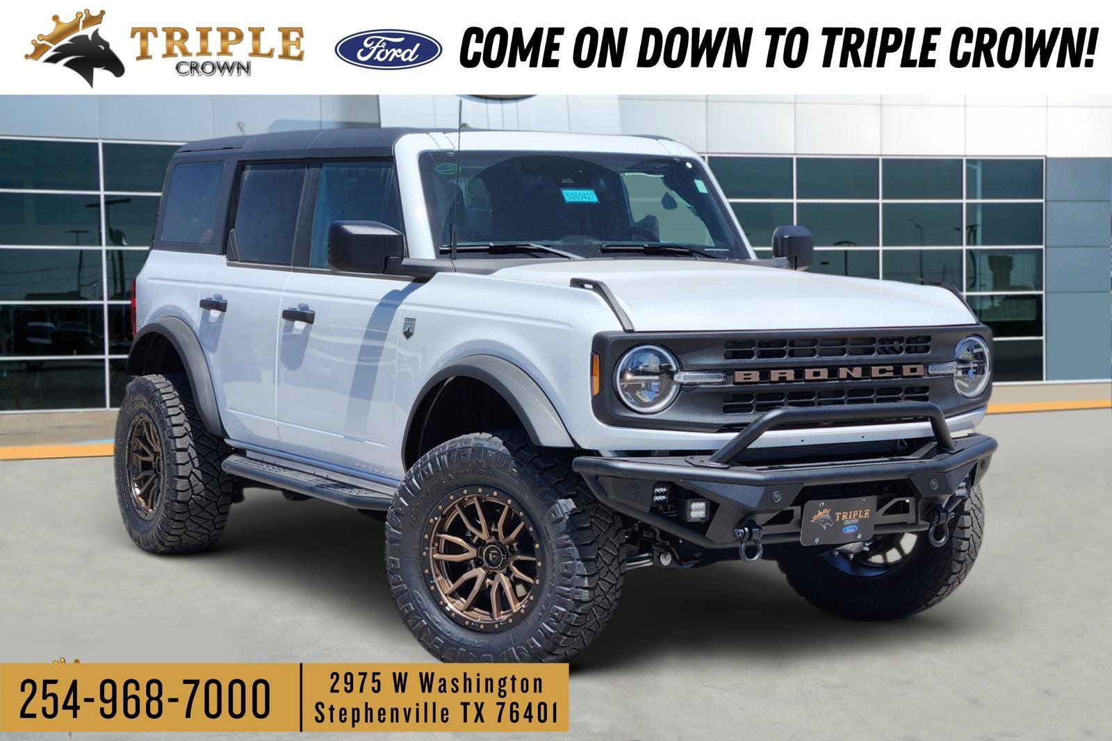 2026 Ford Bronco Big Bend in Oxford White — front three-quarter view