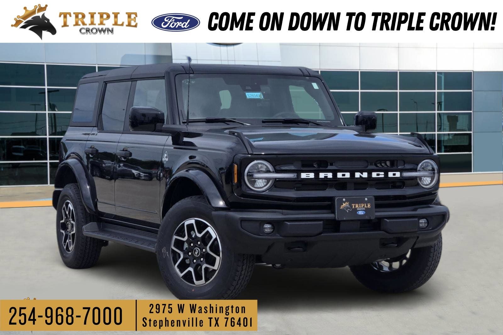 2026 Ford Bronco Outer Banks in Shadow Black — front three-quarter view
