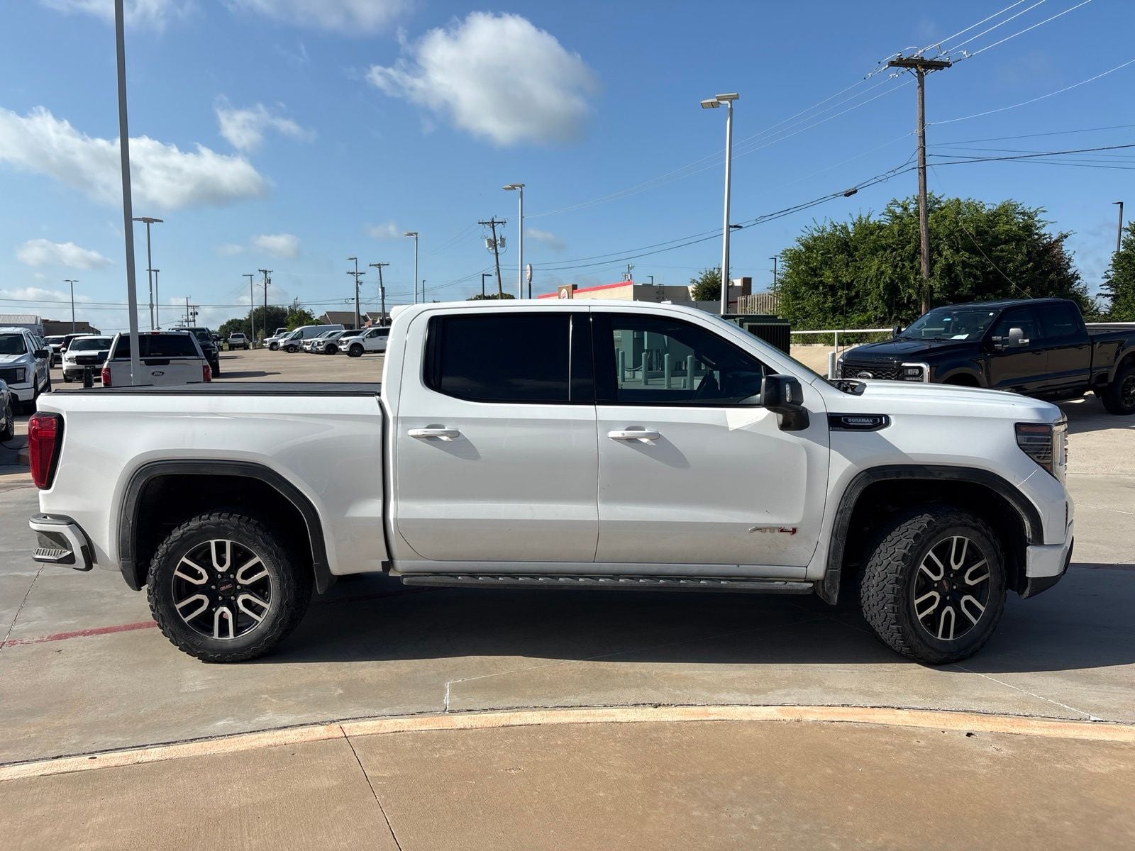 2022 GMC Sierra 1500 — interior view