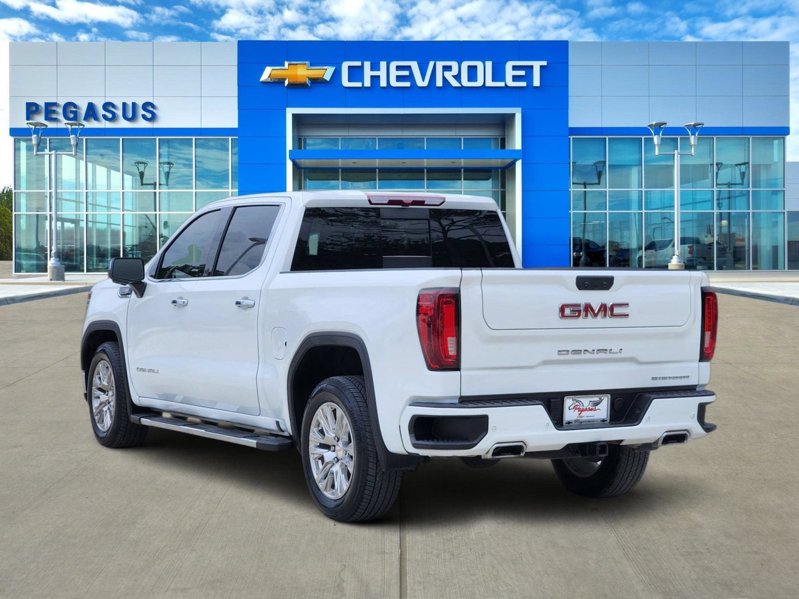 2024 GMC Sierra 1500 — detail view