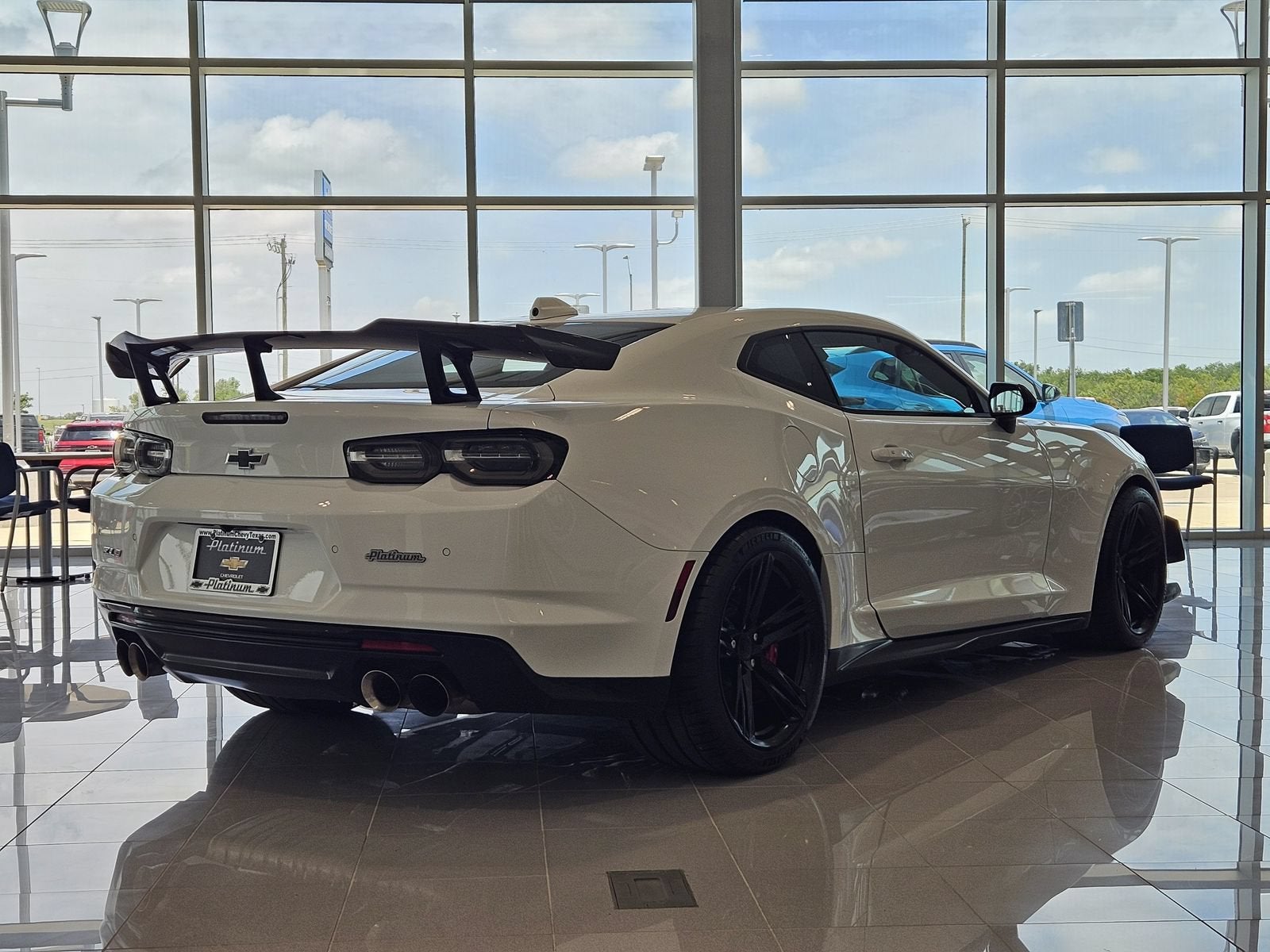 2022 Chevrolet Camaro — detail view