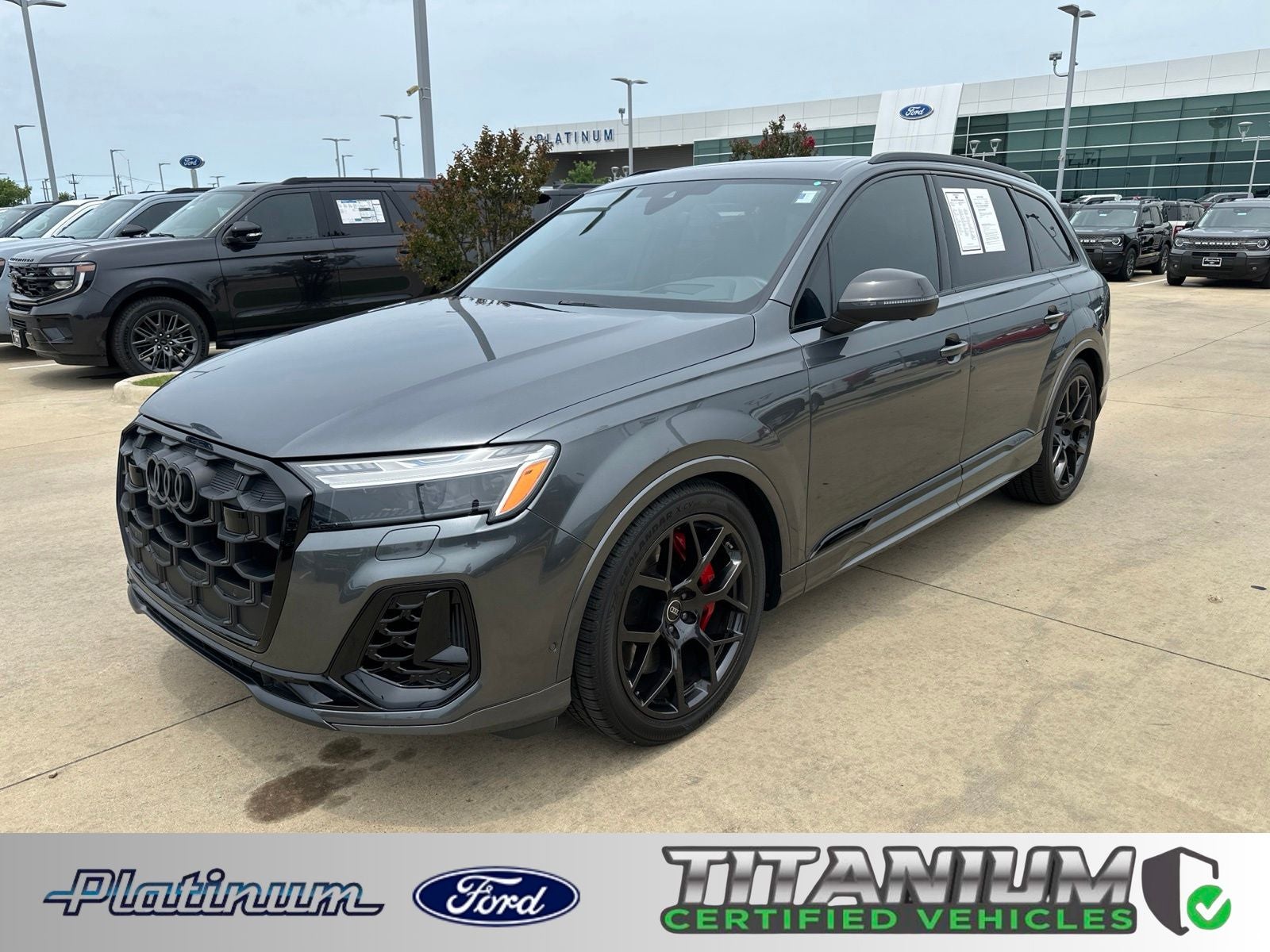 2025 Audi SQ7 Prestige quattro in Daytona Gray Pearl — front three-quarter view